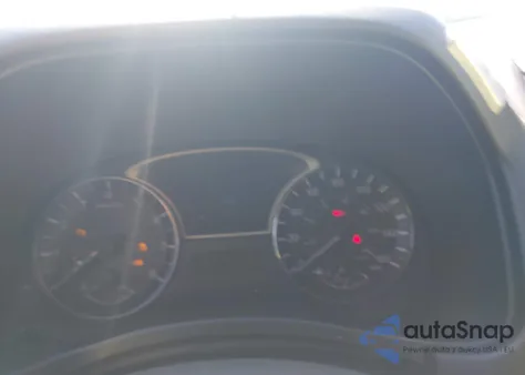 2013 Nissan Pathfinder Sv z USA, uszkodzony, nr VIN 5N1AR2MN2DC615452